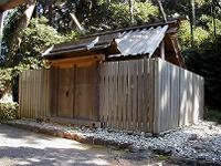 マウスクリックで拡大/縮小します