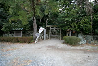 マウスクリックで拡大/縮小します