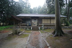 マウスクリックで拡大/縮小します