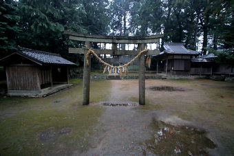 マウスクリックで拡大/縮小します