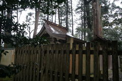 マウスクリックで拡大/縮小します