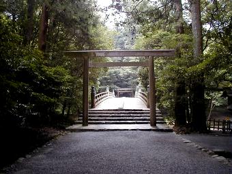 マウスクリックで拡大/縮小します