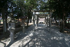 マウスクリックで拡大/縮小します