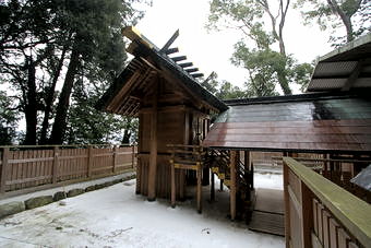 マウスクリックで拡大/縮小します