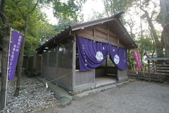 マウスクリックで拡大/縮小します