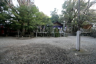 マウスクリックで拡大/縮小します