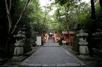 マウスクリックで拡大/縮小します