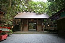 マウスクリックで拡大/縮小します