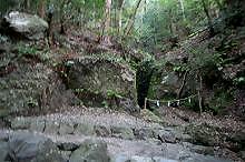 マウスクリックで拡大/縮小します