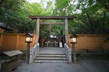 マウスクリックで拡大/縮小します