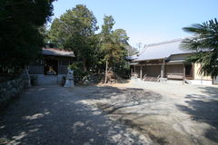 マウスクリックで拡大/縮小します