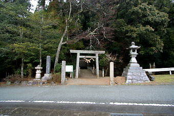 マウスクリックで拡大/縮小します