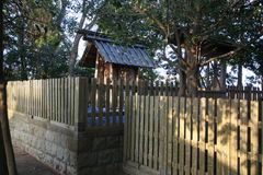 マウスクリックで拡大/縮小します