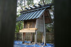 マウスクリックで拡大/縮小します