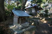 マウスクリックで拡大/縮小します