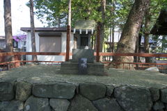 マウスクリックで拡大/縮小します