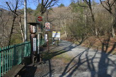 マウスクリックで拡大/縮小します