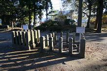 マウスクリックで拡大/縮小します