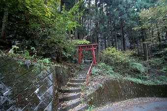 マウスクリックで拡大/縮小します