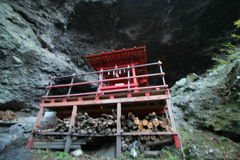 マウスクリックで拡大/縮小します