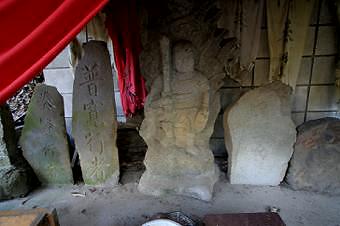 マウスクリックで拡大/縮小します