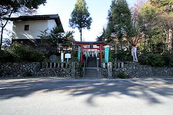 マウスクリックで拡大/縮小します