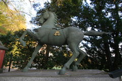 マウスクリックで拡大/縮小します