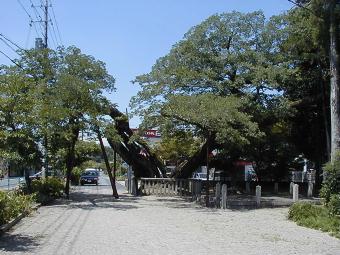 マウスクリックで拡大/縮小します