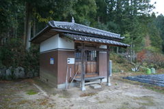 マウスクリックで拡大/縮小します