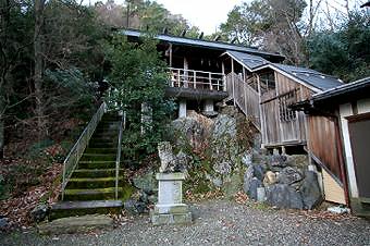 マウスクリックで拡大/縮小します