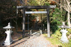 マウスクリックで拡大/縮小します