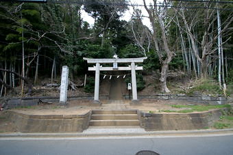 マウスクリックで拡大/縮小します