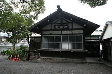 マウスクリックで拡大/縮小します