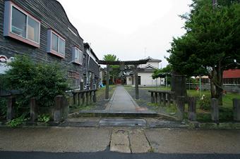 マウスクリックで拡大/縮小します