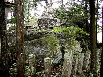 マウスクリックで拡大/縮小します