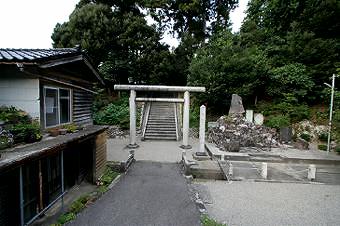 マウスクリックで拡大/縮小します