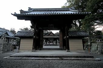 マウスクリックで拡大/縮小します