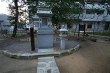 マウスクリックで拡大/縮小します