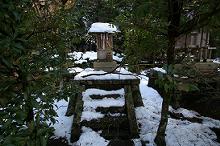 マウスクリックで拡大/縮小します