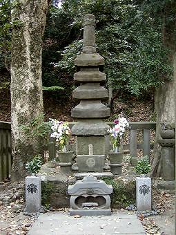 マウスクリックで拡大/縮小します