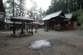 マウスクリックで拡大/縮小します