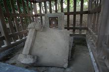 マウスクリックで拡大/縮小します