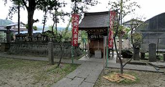 マウスクリックで拡大/縮小します