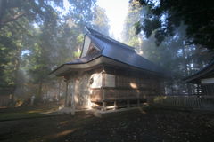 マウスクリックで拡大/縮小します