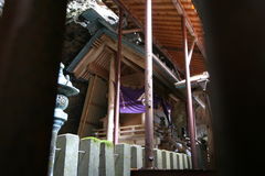 マウスクリックで拡大/縮小します