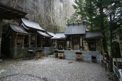 マウスクリックで拡大/縮小します