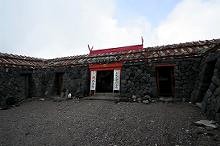 マウスクリックで拡大/縮小します