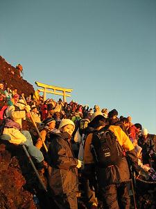 マウスクリックで拡大/縮小します