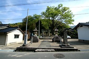 マウスクリックで拡大/縮小します