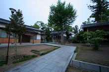 マウスクリックで拡大/縮小します